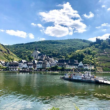 Haus Am Ufer Mit Rheinpanoramablick Daire Koblenz  Dış mekan fotoğraf