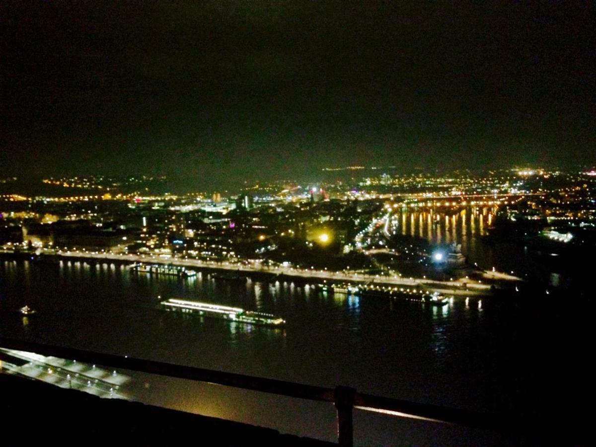 Haus Am Ufer Mit Rheinpanoramablick Daire Koblenz  Dış mekan fotoğraf